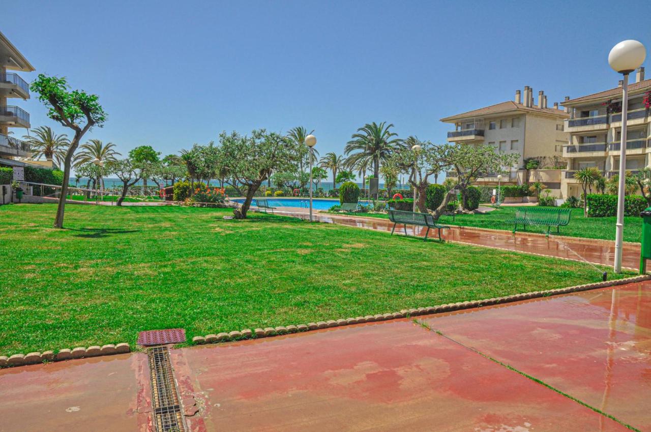 דירות קמברילס Golf A Bjos 9 Only Families מראה חיצוני תמונה